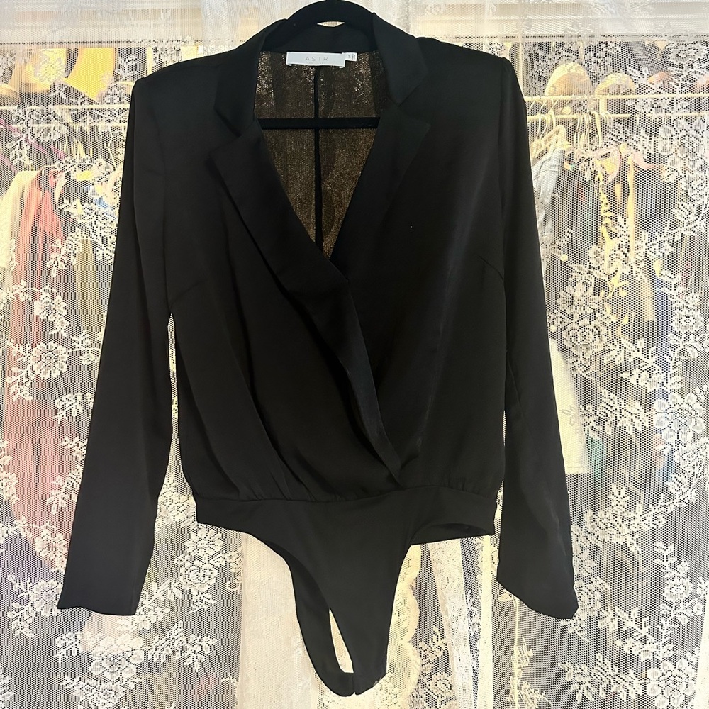 ASTR Shoulder Padded Black Bodysuit Blouse Size M Worn Once Silky Blouse Shirt